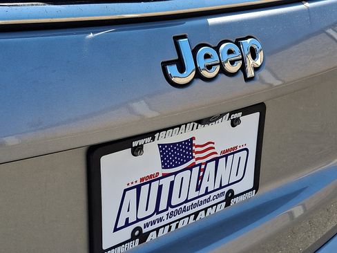 Used 2019 Jeep Compass Latitude w/ Popular Equipment Group AWD/4WD image 29