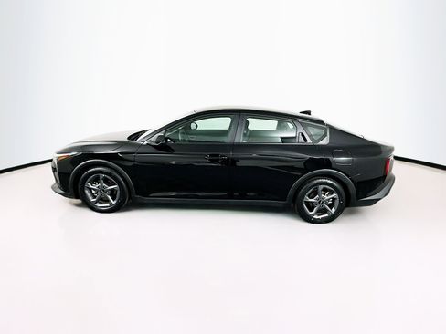 Used 2025 Kia K4 LXS FWD image 4