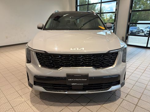 Used 2025 Kia Sorento S w/ Panoramic Sunroof Package FWD image 8