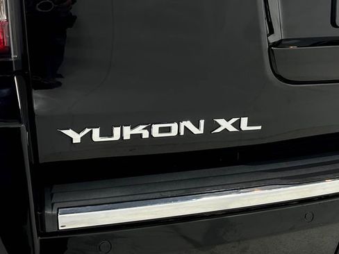 Used 2019 GMC Yukon XL Denali image 41