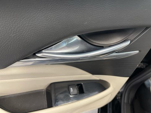 Used 2023 Cadillac CT4 Luxury w/ Cold Weather Package image 21