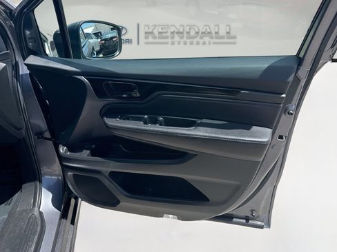 Used 2023 Honda Odyssey Touring image 29