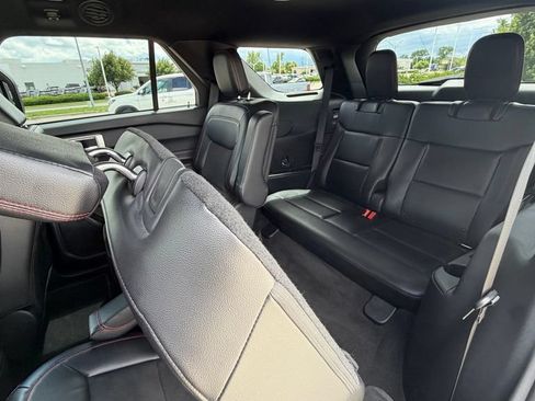 Used 2023 Ford Explorer ST-Line AWD/4WD image 20