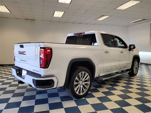 Used 2023 GMC Sierra 1500 Denali w/ Technology Package image 9