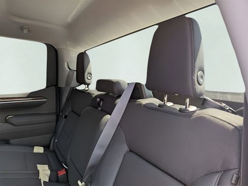 New 2026 GMC Sierra 1500 Elevation image 23