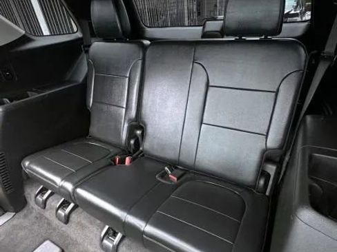 Used 2018 Chevrolet Traverse Premier w/ Redline Edition FWD image 21