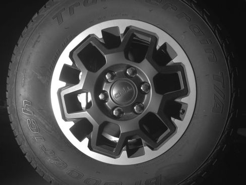 Used 2025 Toyota Tacoma TRD Off-Road AWD/4WD image 13