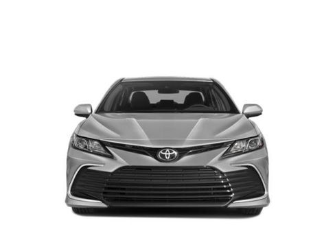 Used 2022 Toyota Camry LE w/ Convenience Package FWD image 4