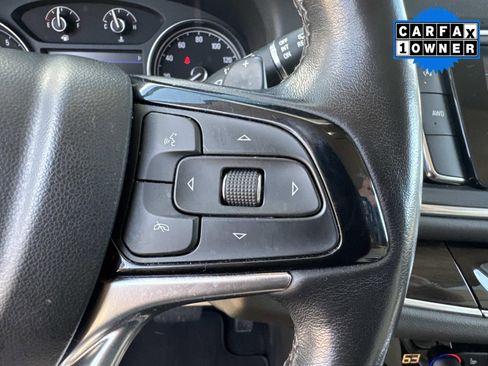 Used 2023 Buick Enclave Essence image 32