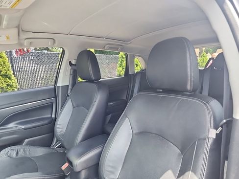Used 2016 Mitsubishi Outlander Sport GT AWD/4WD image 28
