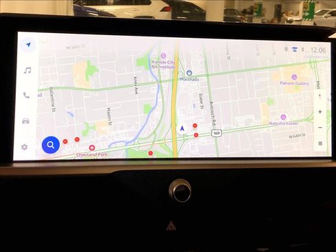 Used 2025 Toyota Crown Signia w/ Advanced Technology Package image 35