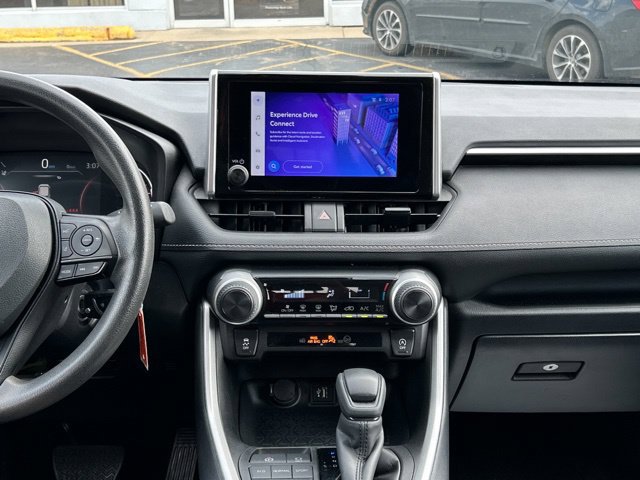 Used 2025 Toyota RAV4 LE FWD image 19