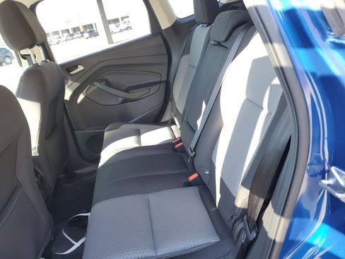 Used 2017 Ford Escape SE w/ Equipment Group 201A image 27