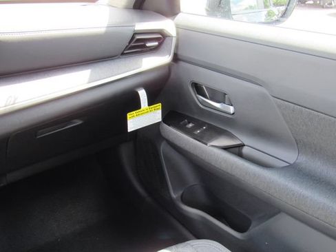 New 2026 Nissan Kicks SV w/ Charging Package FWD image 14
