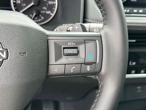 New 2025 Nissan Rogue SV image 28