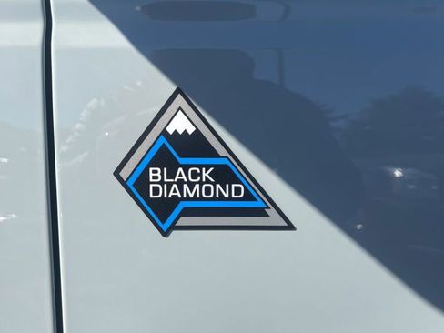 Used 2023 Ford Bronco Black Diamond image 10