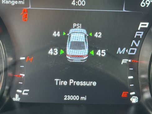 Used 2022 Dodge Charger SXT w/ Blacktop Package image 25