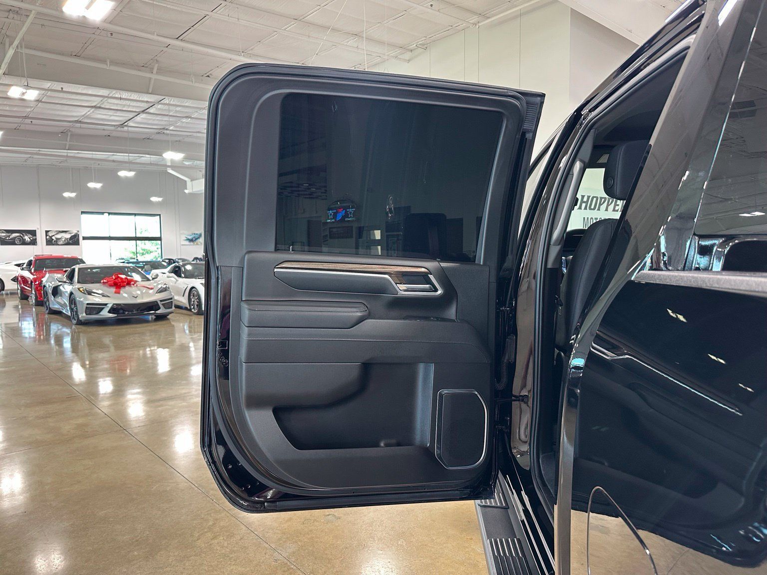 Used 2025 Chevrolet Silverado 2500 LT w/ Trail Boss Package AWD/4WD image 34