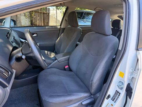 Used 2010 Toyota Prius Three FWD image 11