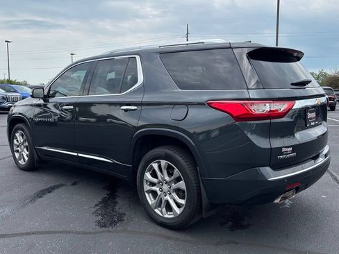 Used 2019 Chevrolet Traverse Premier w/ Driver Confidence II Package FWD image 5