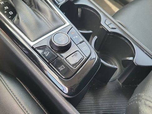Used 2025 Kia Sportage SX FWD image 29