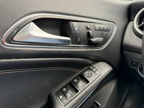 Used 2015 Mercedes-Benz CLA 250 4MATIC image 25