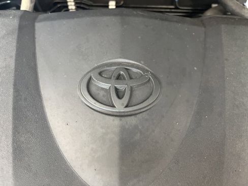 Used 2024 Toyota RAV4 LE AWD/4WD image 10