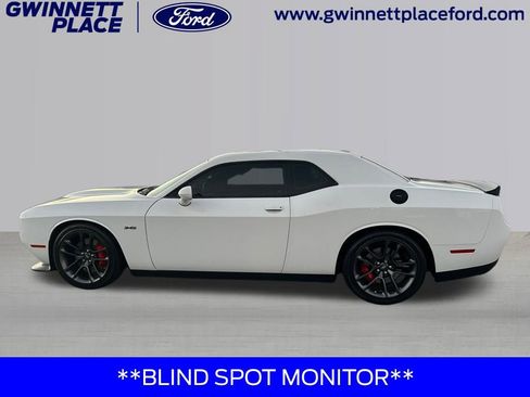 Used 2023 Dodge Challenger R/T w/ Plus Package image 8