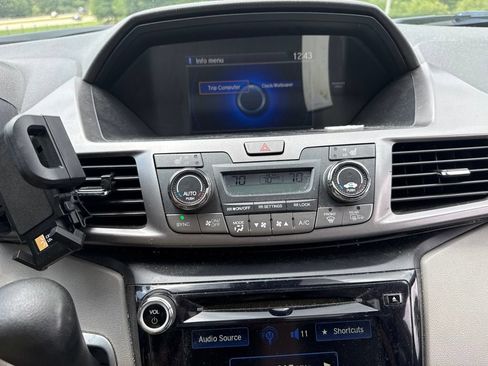 Used 2015 Honda Odyssey EX-L image 11