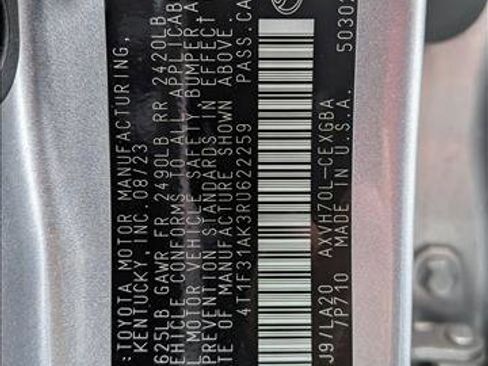 Used 2024 Toyota Camry XLE w/ Navigation Package image 15