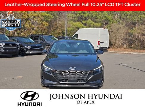 Certified 2023 Hyundai Elantra SEL w/ Convenience Package image 11