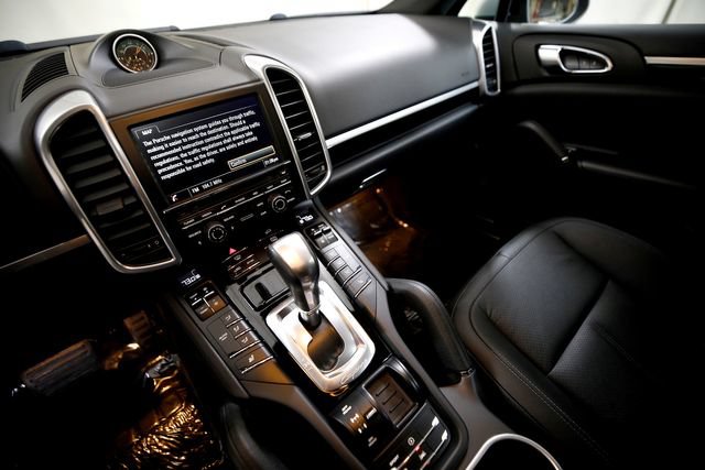 Used 2014 Porsche Cayenne AWD/4WD image 8