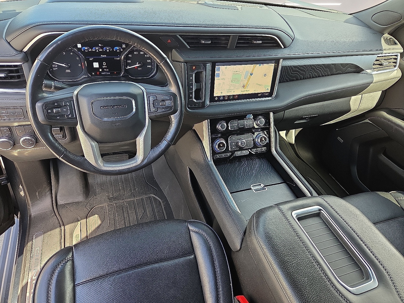 Certified 2021 GMC Yukon Denali w/ Denali Premium Package AWD/4WD image 6