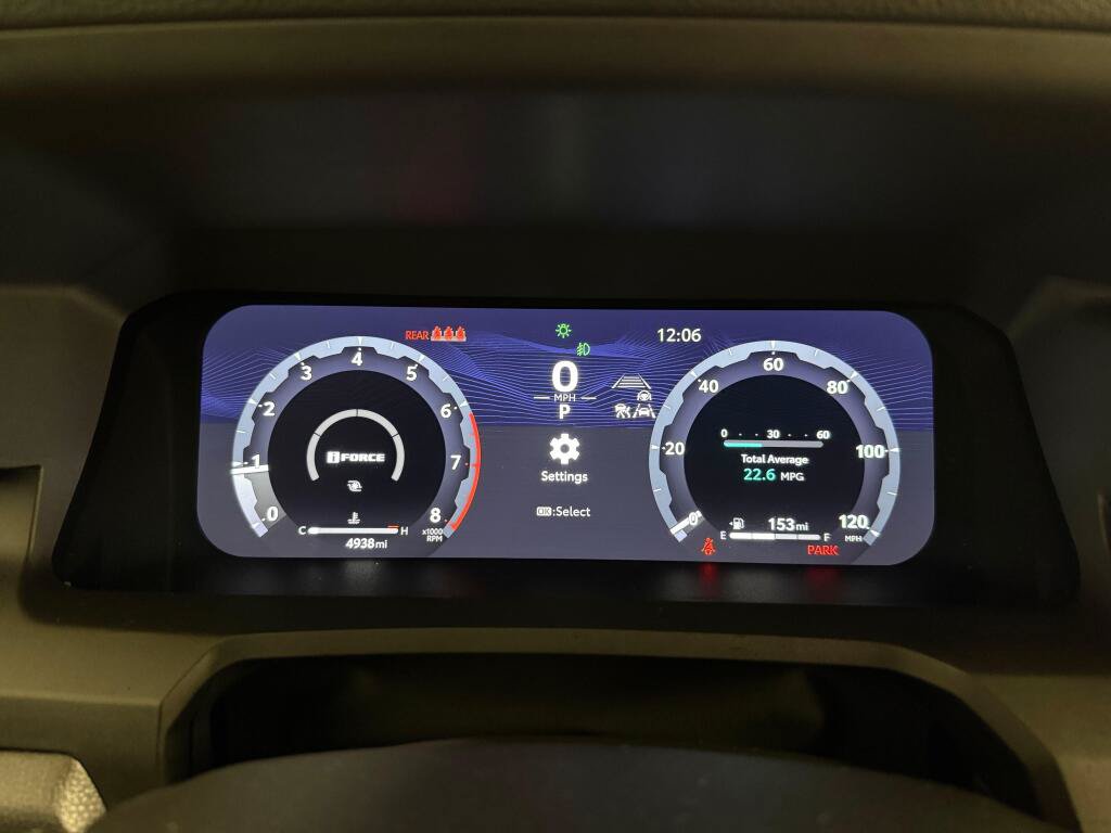 Certified 2026 Toyota Tacoma Limited AWD/4WD image 26