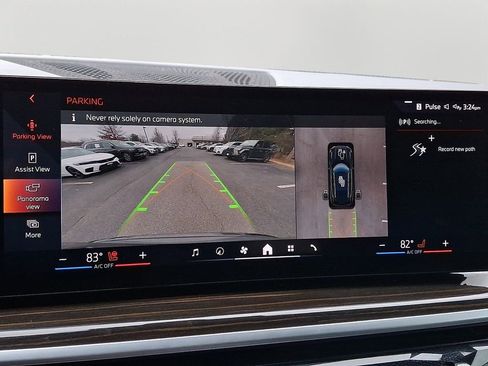 Used 2024 BMW X5 xDrive50e image 20