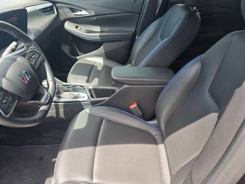 Used 2025 Buick Encore GX Sport Touring w/ Advanced Technology Package FWD image 19