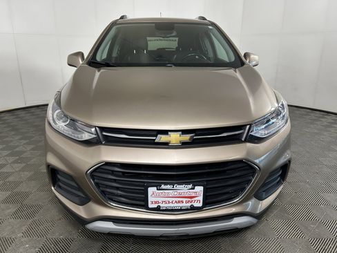 Used 2018 Chevrolet Trax LT w/ LT Convenience Package FWD image 7