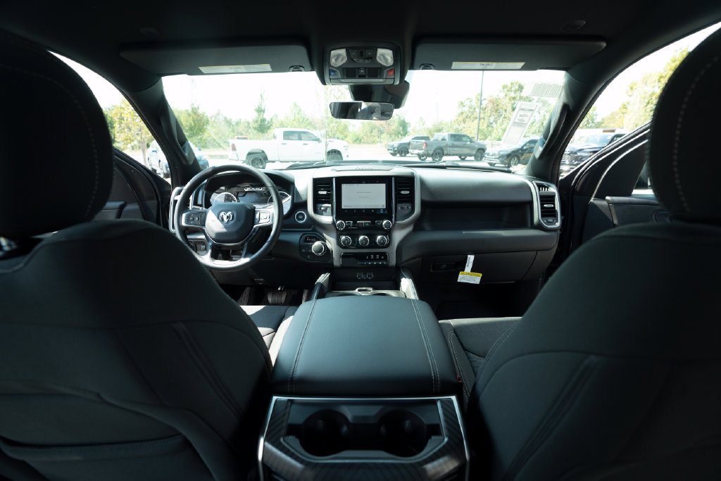 New 2027 RAM 1500 Express AWD/4WD image 21
