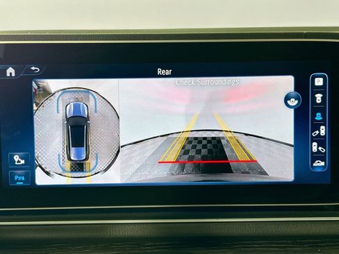 Used 2024 Mercedes-Benz GLS 450 4MATIC image 14