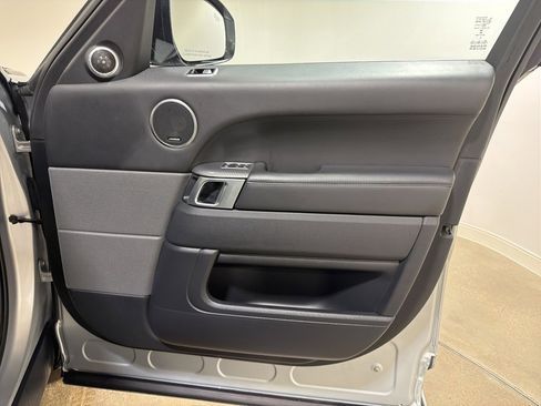 Used 2021 Land Rover Range Rover Sport HST image 22
