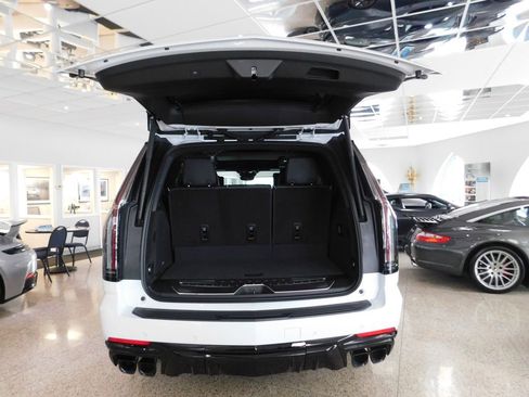 Used 2026 Cadillac Escalade V AWD/4WD image 90