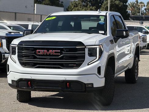 Used 2025 GMC Sierra 1500 AT4 AWD/4WD image 3