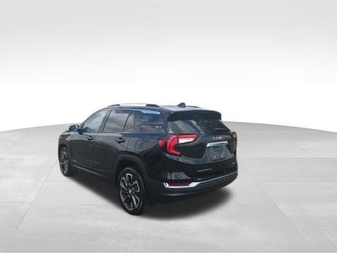 Used 2022 GMC Terrain SLT AWD/4WD image 5
