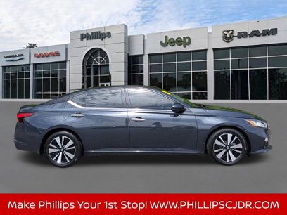 Used 2021 Nissan Altima 2.5 SL