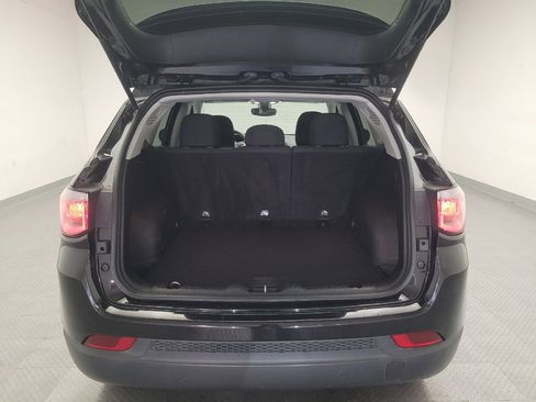 Used 2018 Jeep Compass Sport AWD/4WD image 29