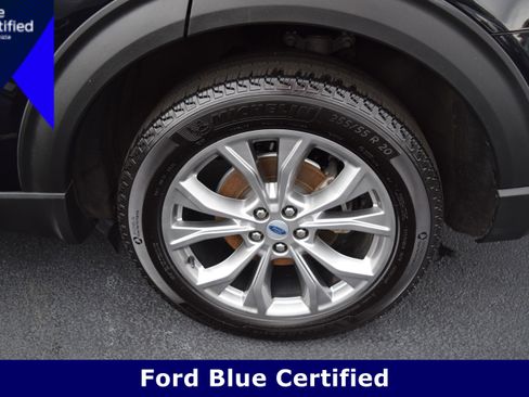 Certified 2022 Ford Explorer Limited w/ Equipment Group 301A image 6