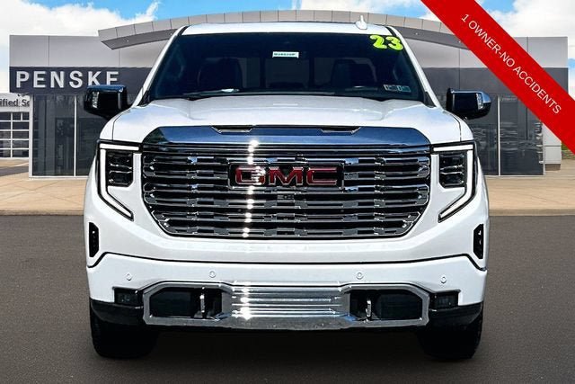 Used 2023 GMC Sierra 1500 Denali w/ Technology Package AWD/4WD image 3