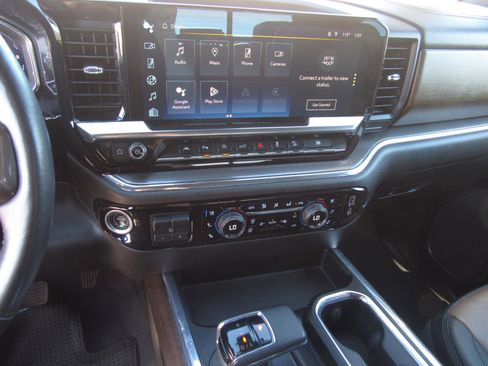 Used 2023 Chevrolet Silverado 1500 High Country w/ Z71 Off-Road Package image 17