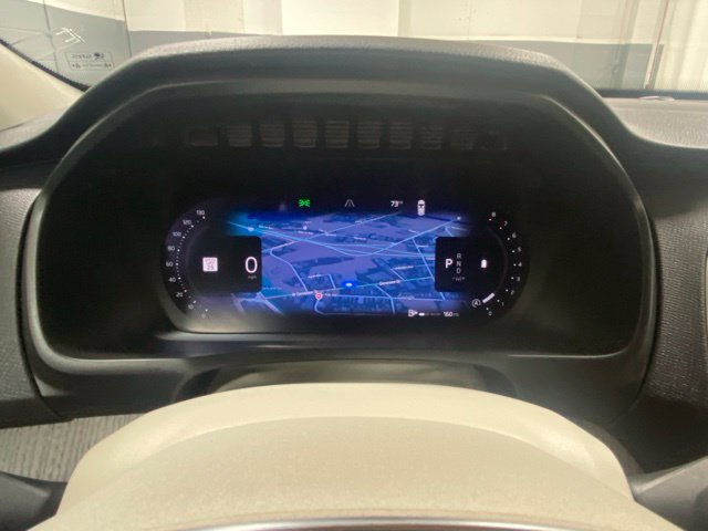 Used 2024 Volvo XC90 B5 Plus AWD/4WD image 16