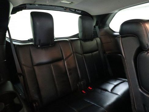 Used 2019 Nissan Pathfinder SL image 12